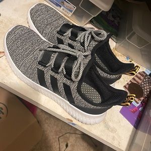 Mens size 8 womens 7